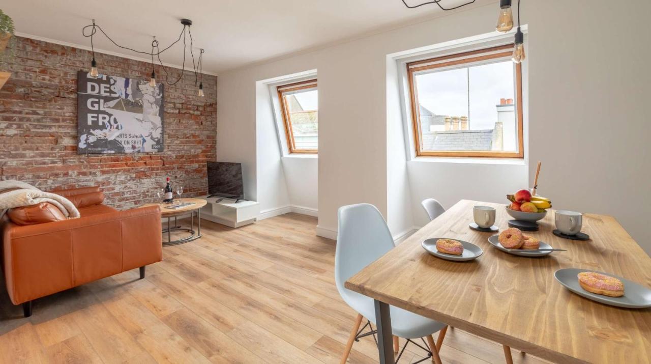 One Bed Top Floor, Brand New, Central Old Town 헤이스팅스 외부 사진